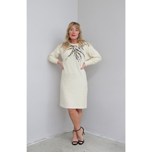 1990's Vintage Creamy Angora Beaded Winter Sweater Dress ~ Women's SM to LG 90's - Picture 8 of 10